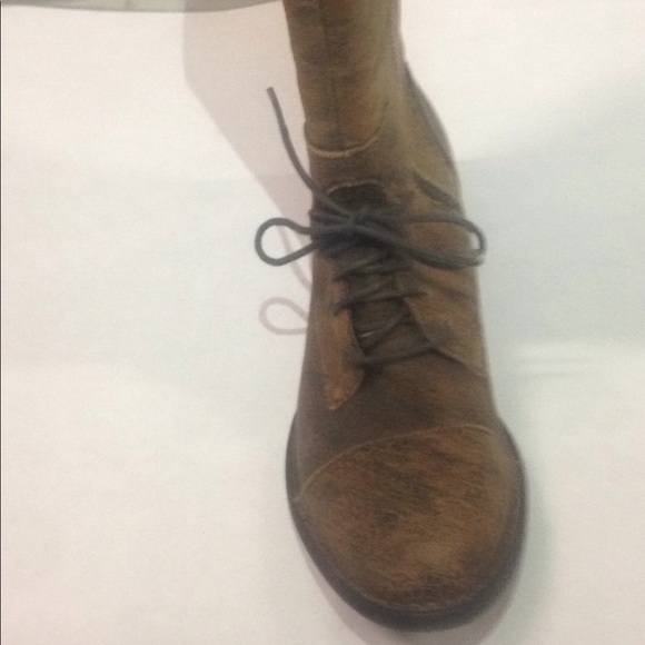 Born Leather Riding Boot - Picture 4 of 6